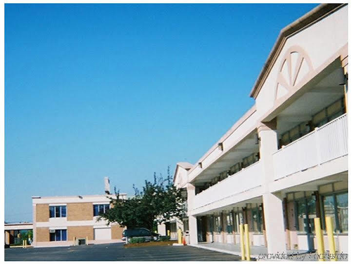 Red Carpet Inn And Suites Scranton Buitenkant foto
